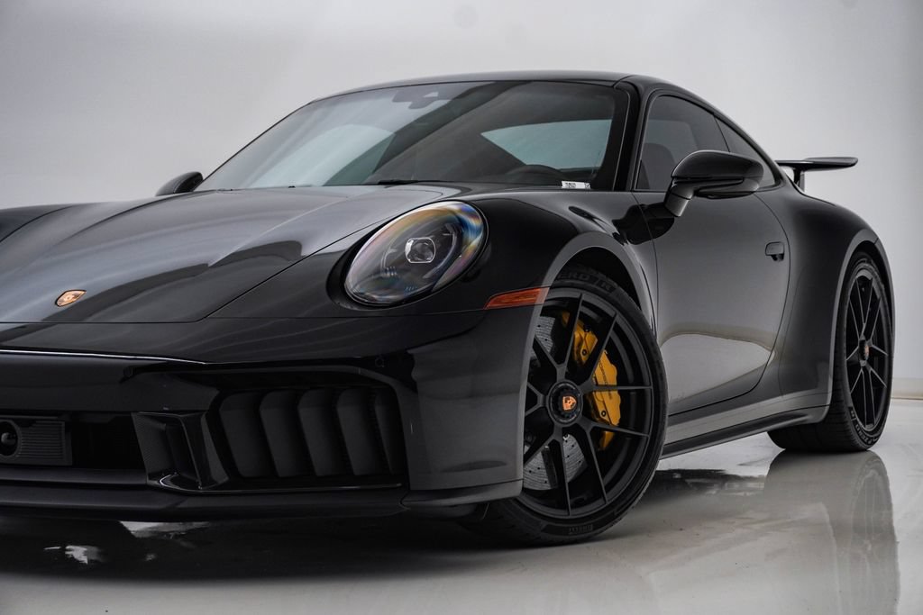 Used 2026 Porsche 911 Carrera GTS RWD image 2