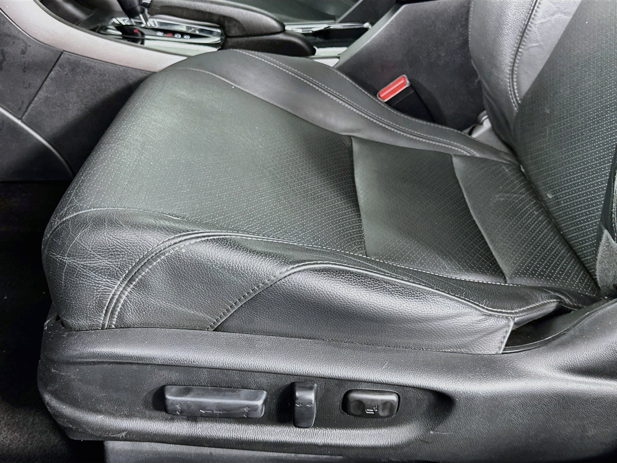 Certified 2017 Honda Accord EX-L image 18