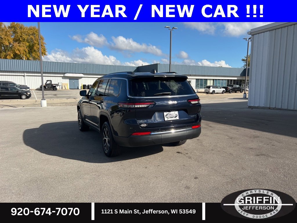 Used 2024 Jeep Grand Cherokee L Limited image 11