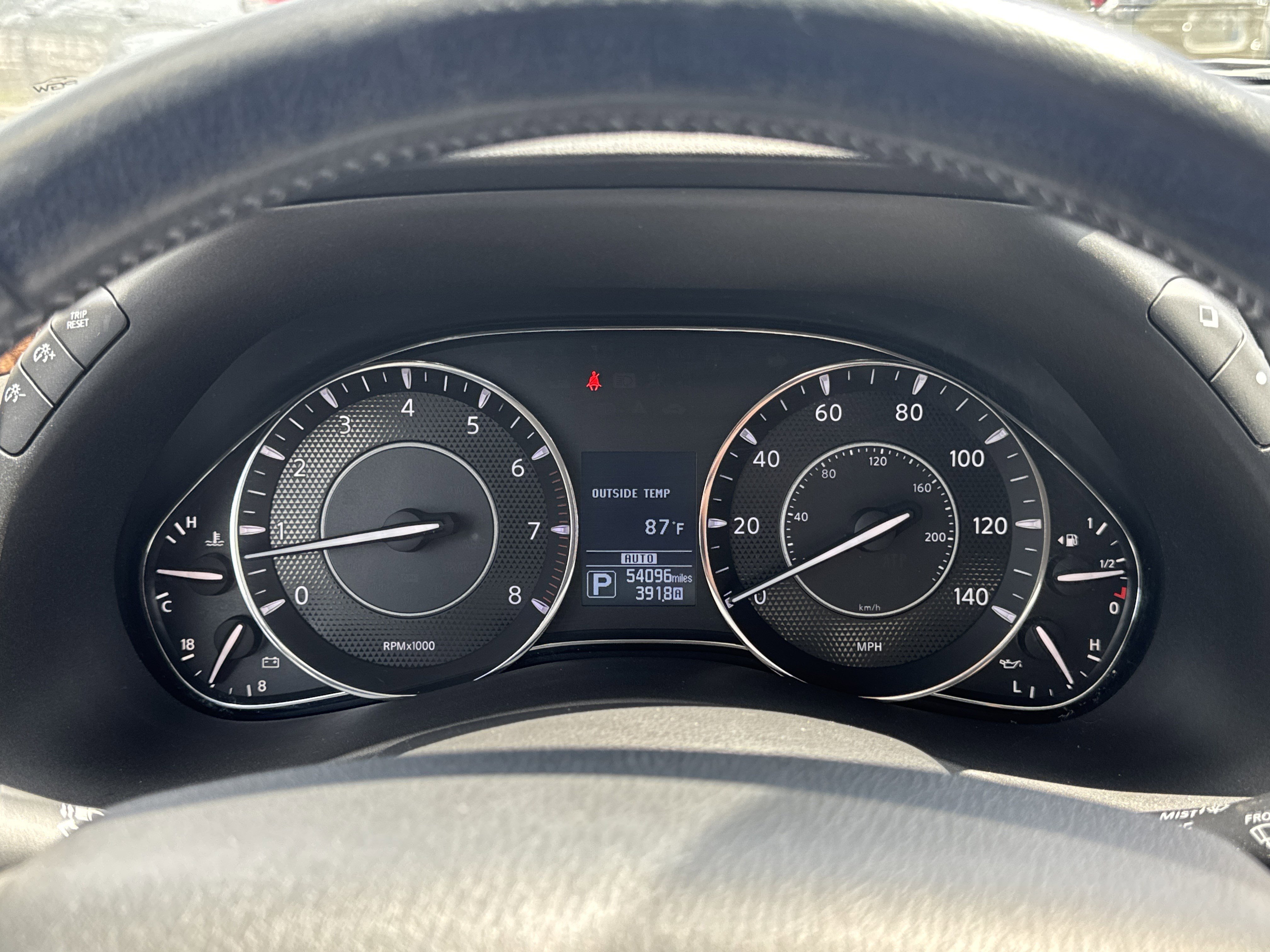 Used 2020 Nissan Armada Platinum w/ Captain's Chairs Package AWD/4WD image 13