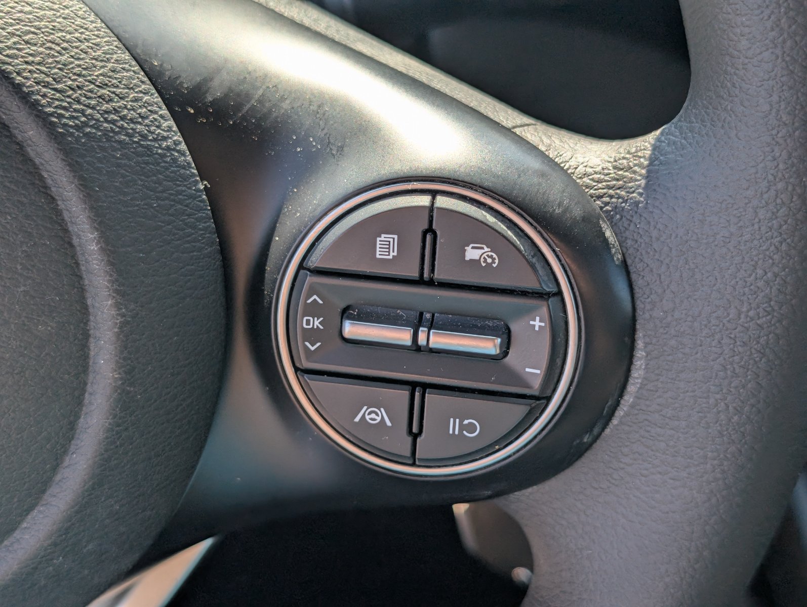 Used 2023 Kia Soul LX FWD image 24