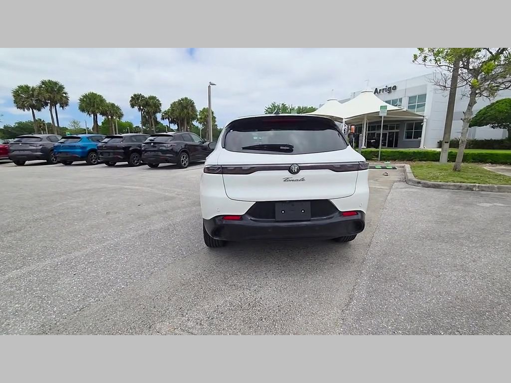 New 2026 Alfa Romeo Tonale w/ Red Premium Package AWD/4WD image 29