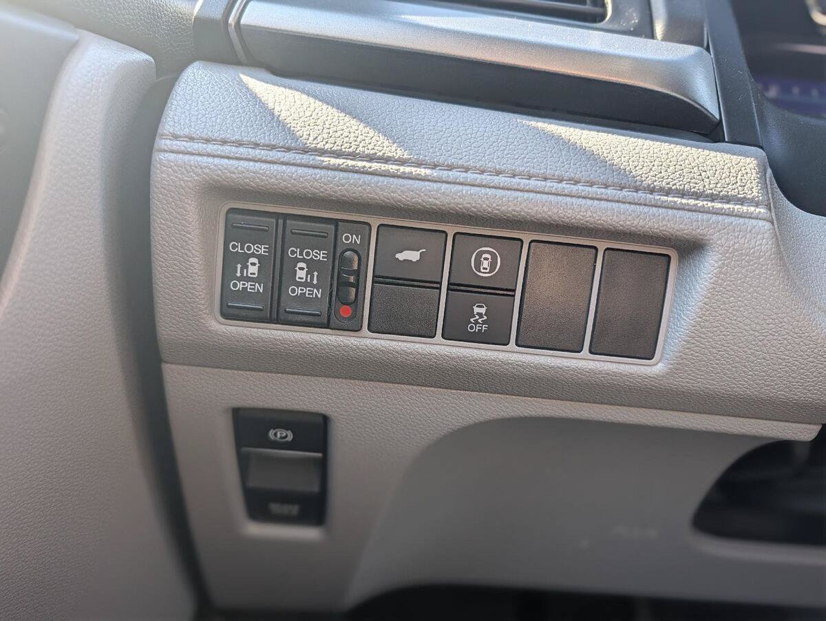 Used 2021 Honda Odyssey EX-L image 31