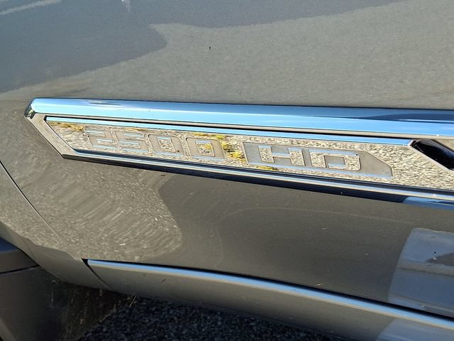 Used 2025 Chevrolet Silverado 2500 High Country w/ High Country Premium Package AWD/4WD image 31