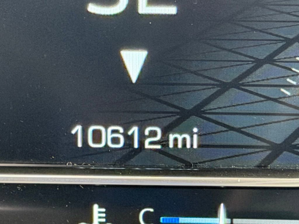 Used 2024 GMC Sierra 3500 Denali w/ Denali Reserve Package AWD/4WD image 27