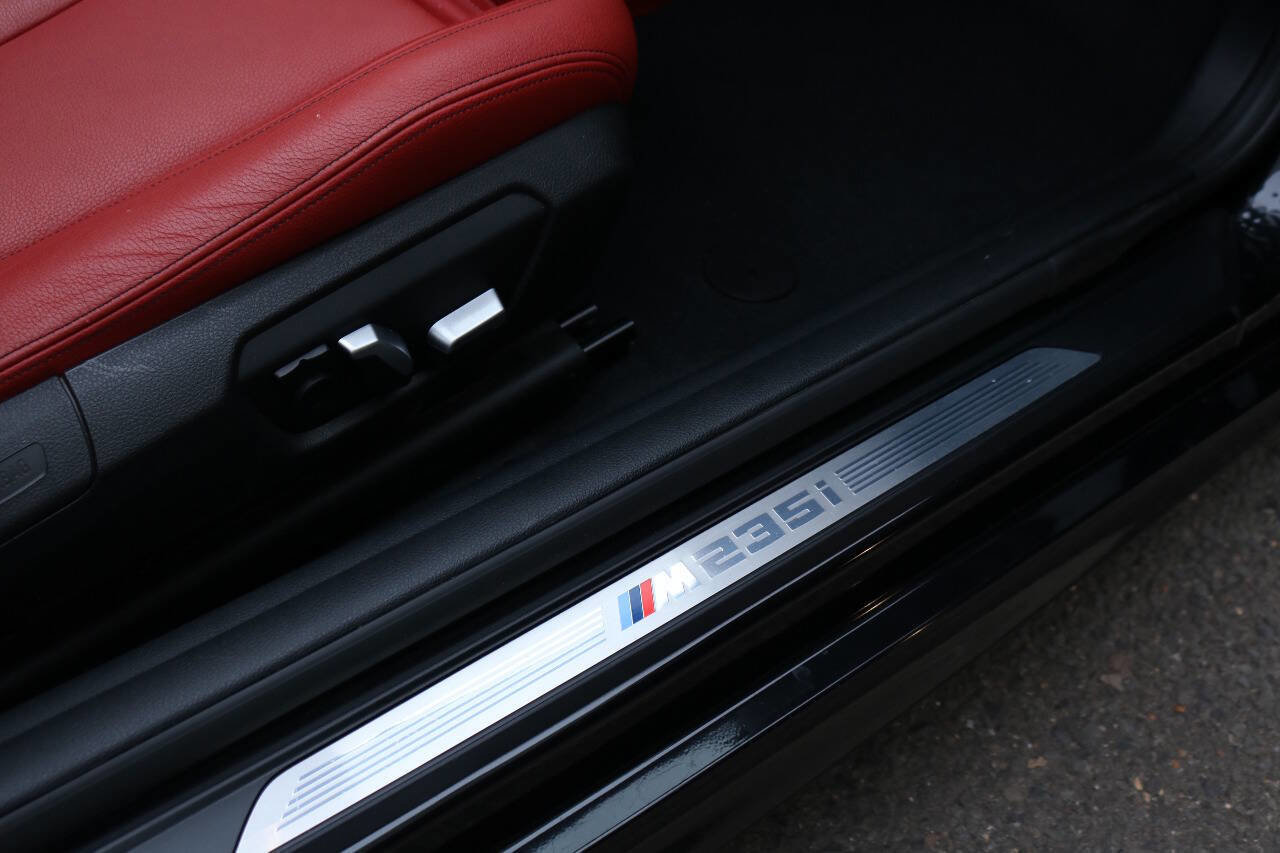 Used 2016 BMW M235i Convertible image 32