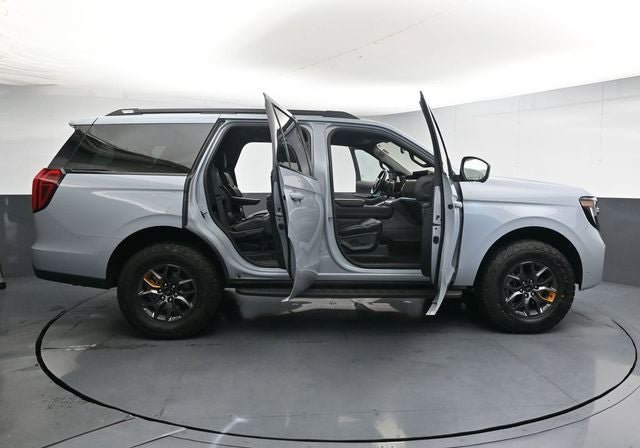 Used 2025 Ford Expedition Tremor AWD/4WD image 38