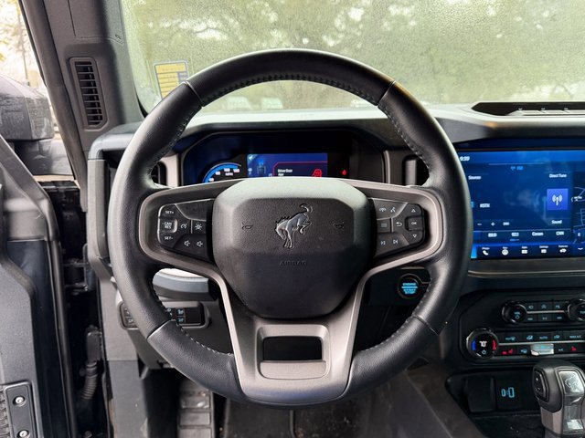 Used 2023 Ford Bronco Outer Banks w/ Sasquatch Package image 9