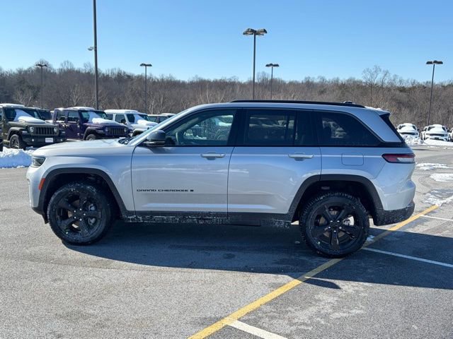 New 2026 Jeep Grand Cherokee Limited w/ Limited Altitude Package AWD/4WD image 4