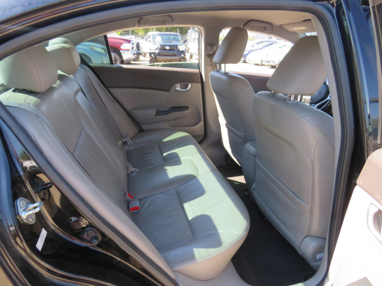 Used 2012 Honda Civic CVT AT-PZEV with Leather image 22