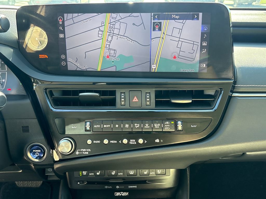 Used 2022 Lexus ES 300h w/ Luxury Package FWD image 24