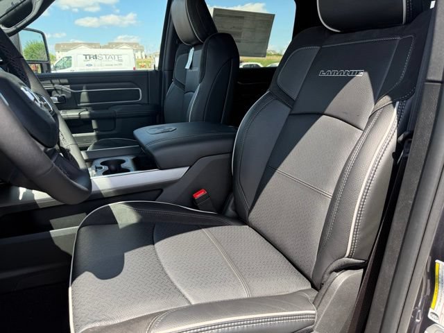 New 2026 RAM 3500 Laramie AWD/4WD image 13