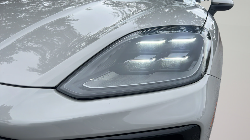 New 2026 Porsche Cayenne Coupe AWD/4WD image 11