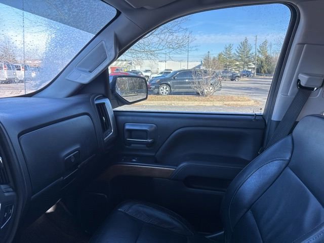 Used 2018 Chevrolet Silverado 1500 LTZ image 18
