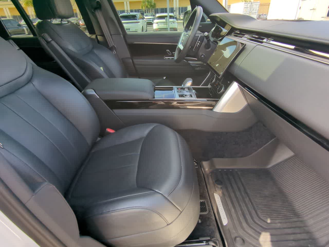 Certified 2023 Land Rover Range Rover SE AWD/4WD image 24