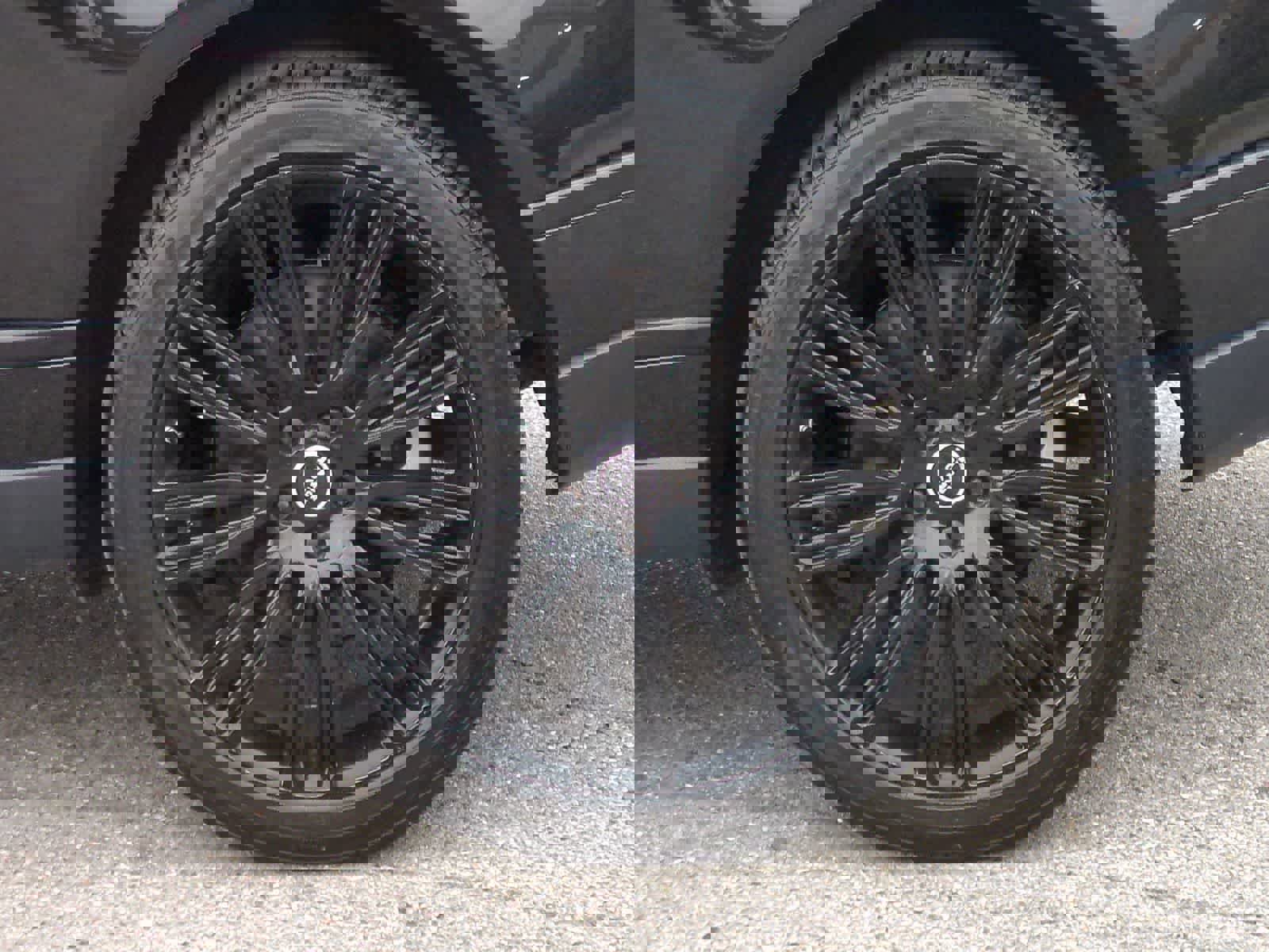 Used 2018 Land Rover Range Rover Long Wheelbase Supercharged image 14