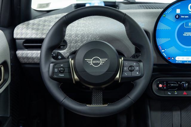 Certified 2025 MINI Cooper S image 16