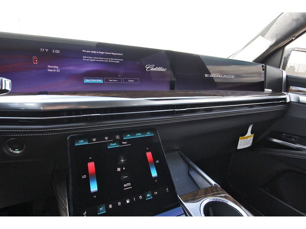 New 2026 Cadillac Escalade ESV Platinum Sport w/ LPO, ONYX Package AWD/4WD image 15