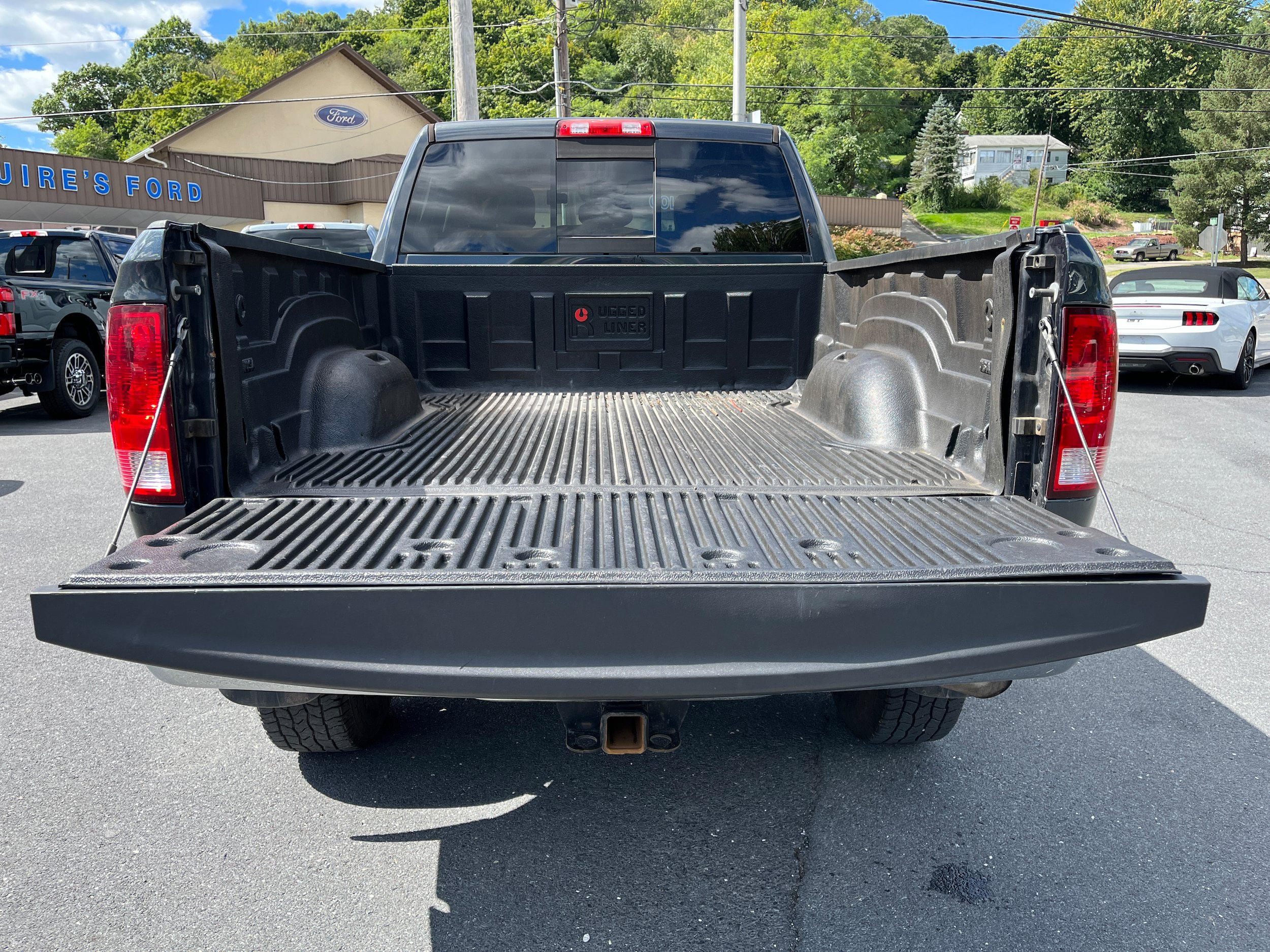 Used 2018 RAM 2500 SLT AWD/4WD image 11