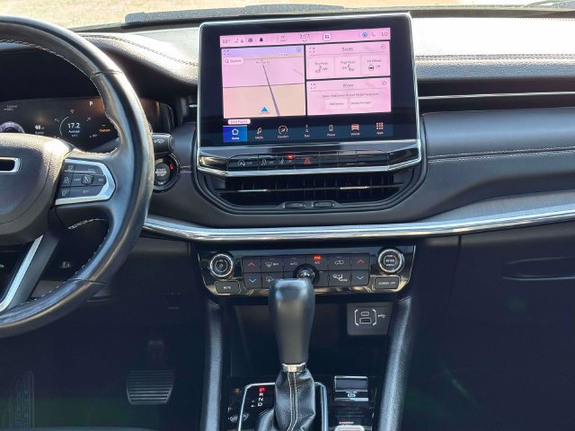 Used 2022 Jeep Compass High Altitude AWD/4WD image 32