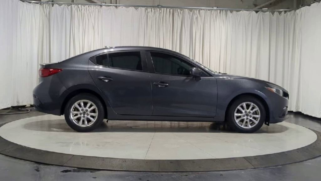 Used 2015 MAZDA MAZDA3 i Touring w/ Technology Package image 11