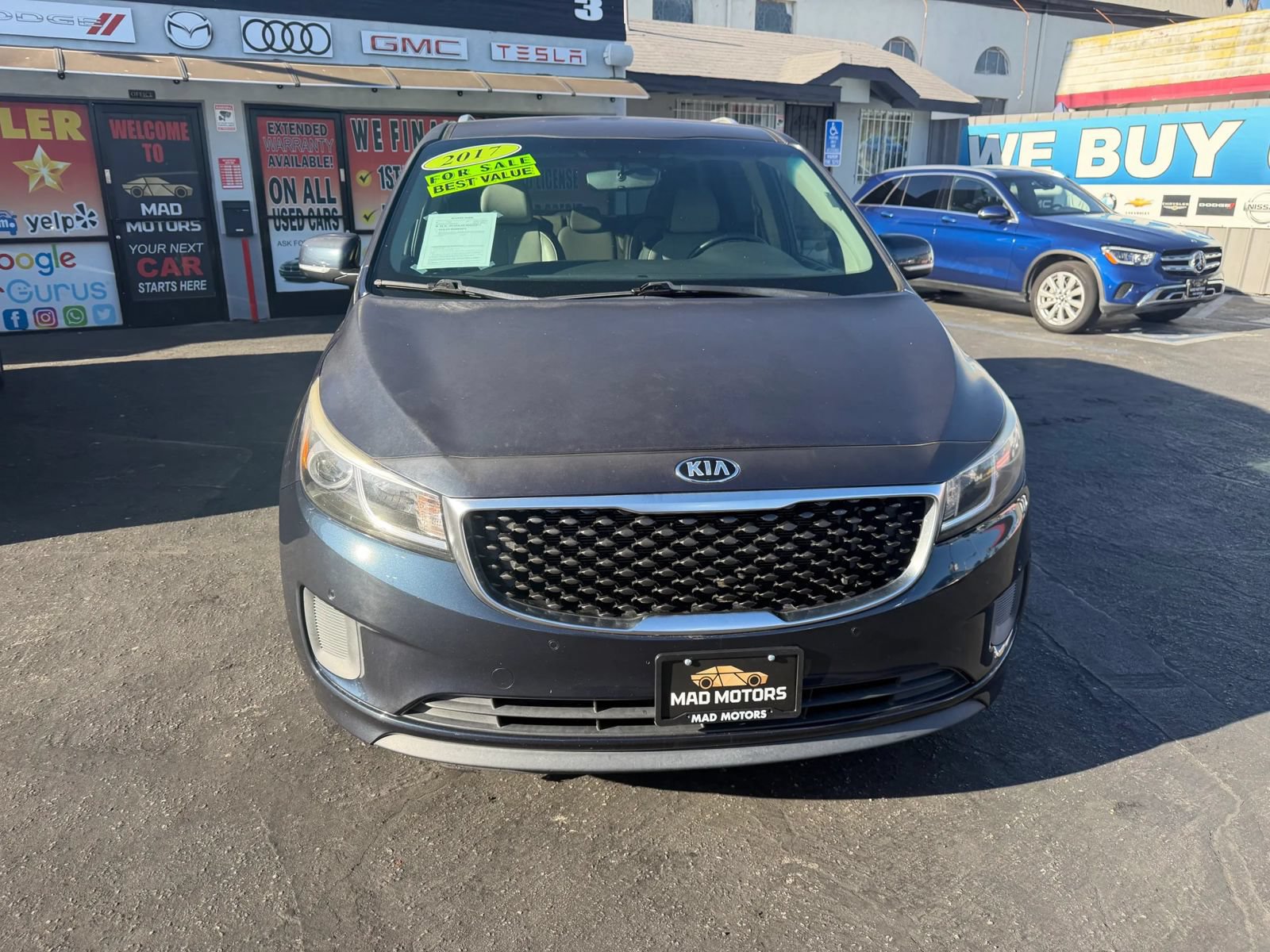 Used 2017 Kia Sedona LX w/ LX Essentials Premium Package FWD image 6