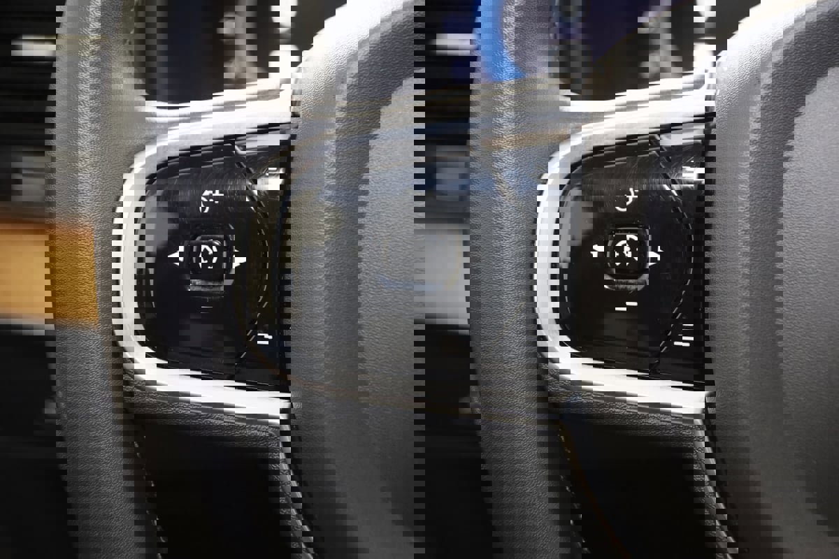 Used 2024 Volvo XC90 B5 Plus image 37