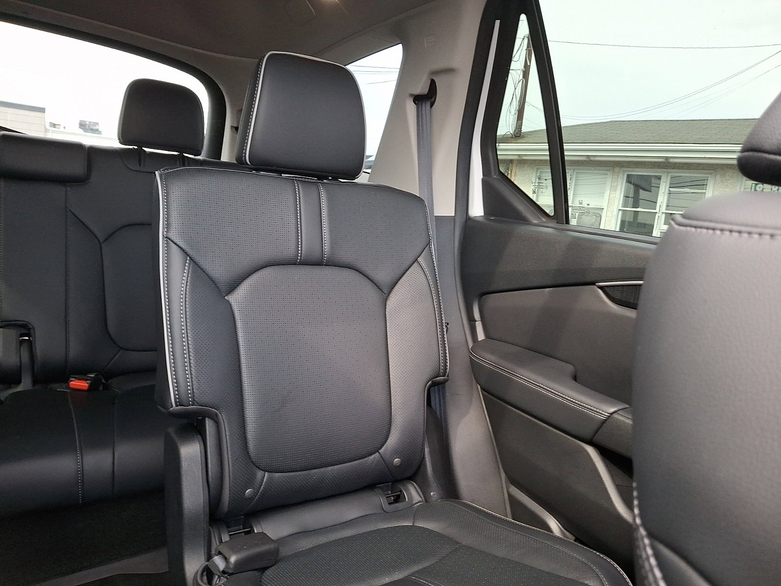 Used 2023 Honda Pilot Elite image 16