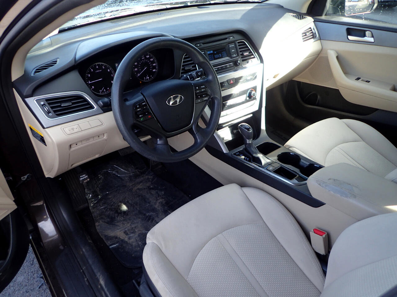 Used 2015 Hyundai Sonata SE FWD image 9