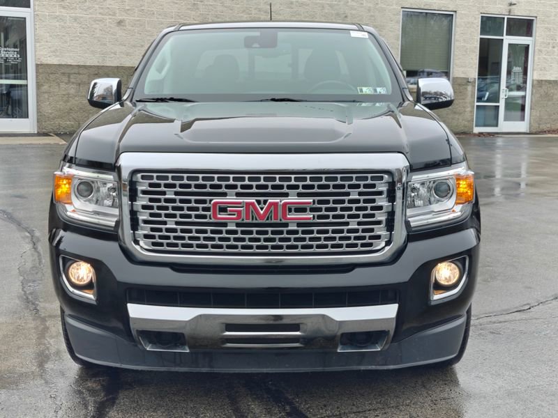 Used 2020 GMC Canyon Denali image 2