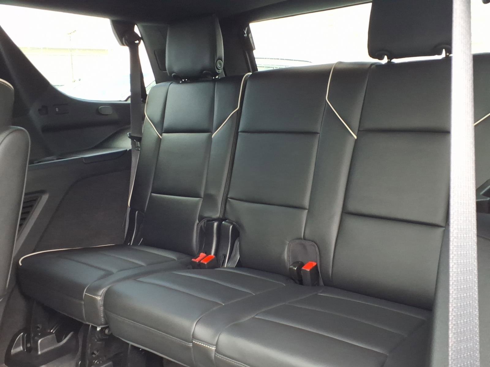Used 2023 Cadillac Escalade Premium Luxury AWD/4WD image 14
