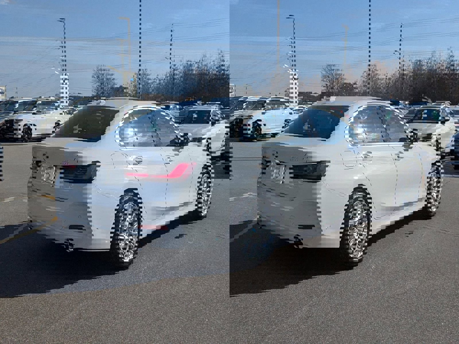 New 2025 BMW 330i Sedan w/ Premium Package image 3