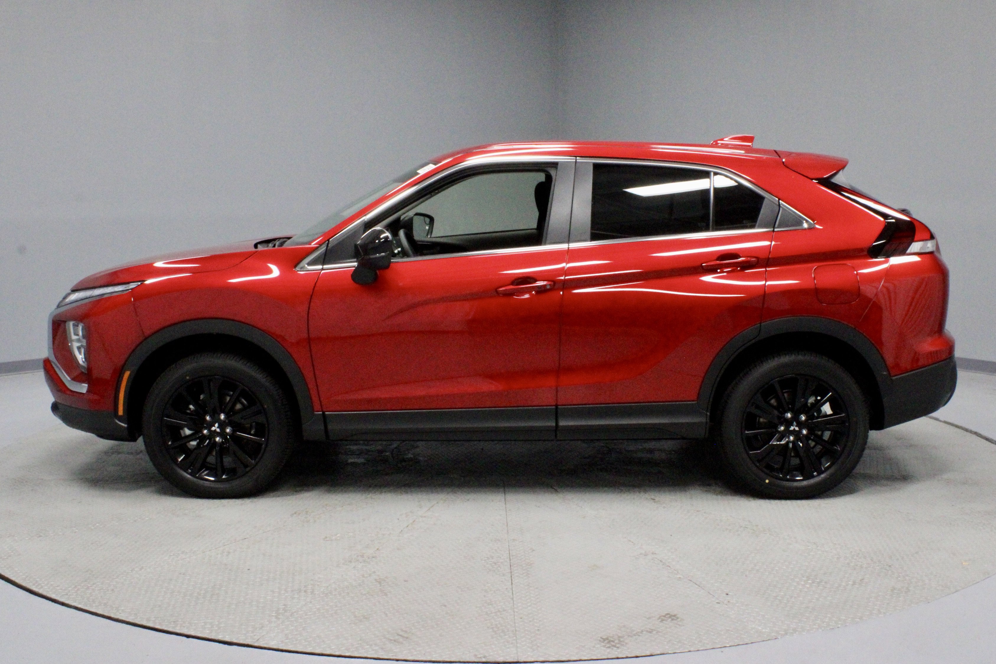 New 2026 Mitsubishi Eclipse Cross LE image 5