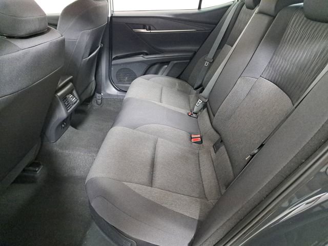 Used 2025 Toyota Camry LE FWD image 11