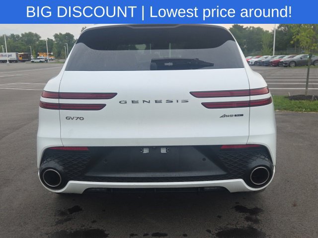 Used 2022 Genesis GV70 3.5T Sport w/ Sport Prestige Package AWD/4WD image 12