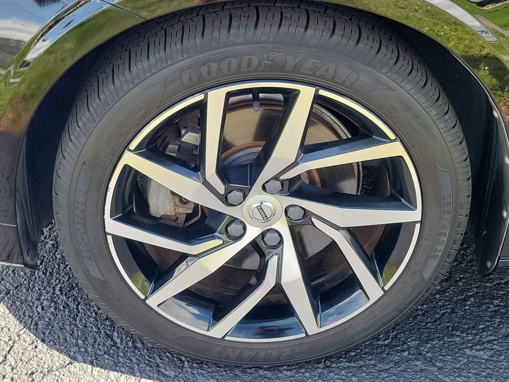 Used 2020 Volvo S60 T5 Momentum FWD image 7