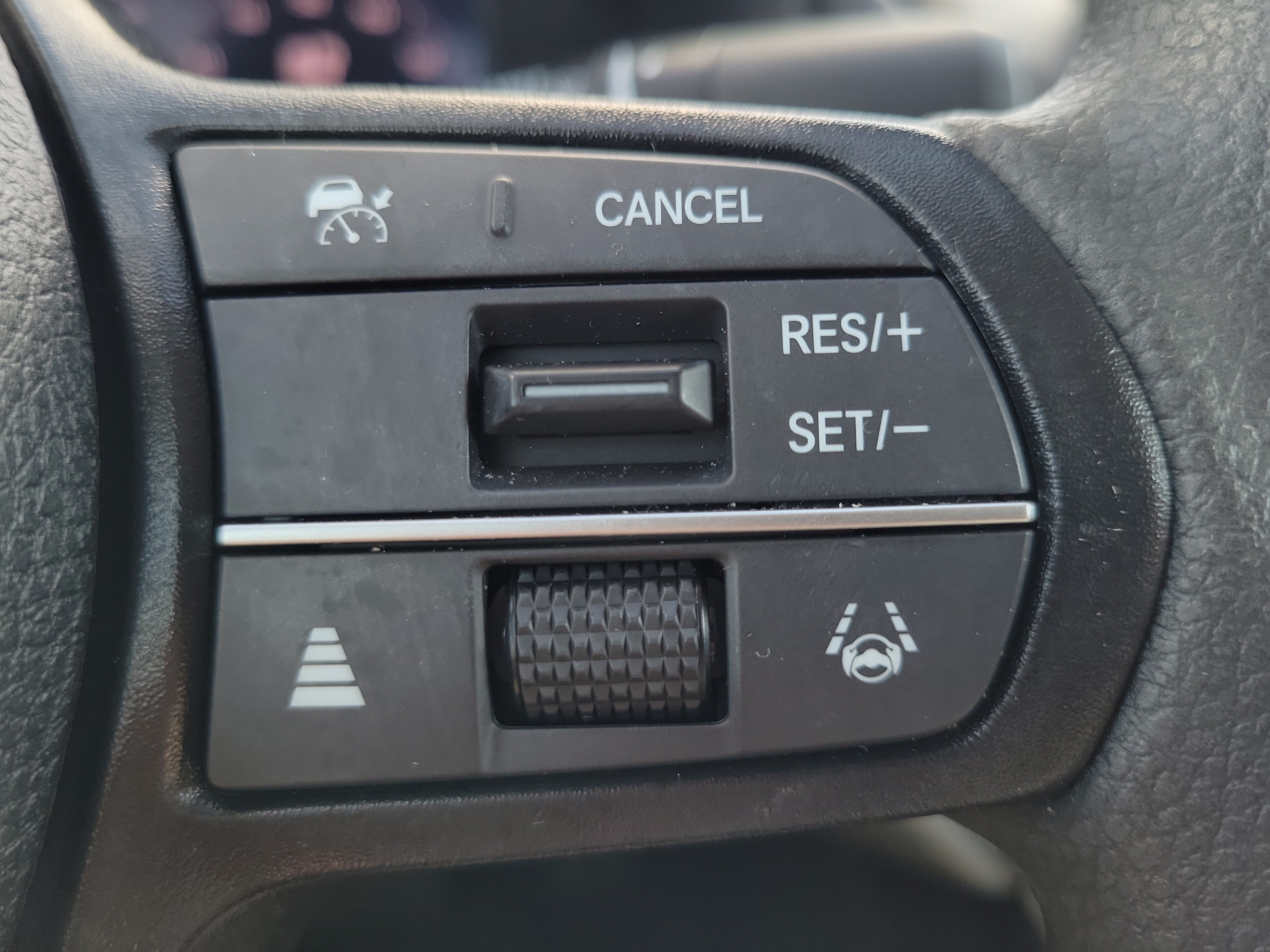 Used 2024 Honda Accord EX image 31
