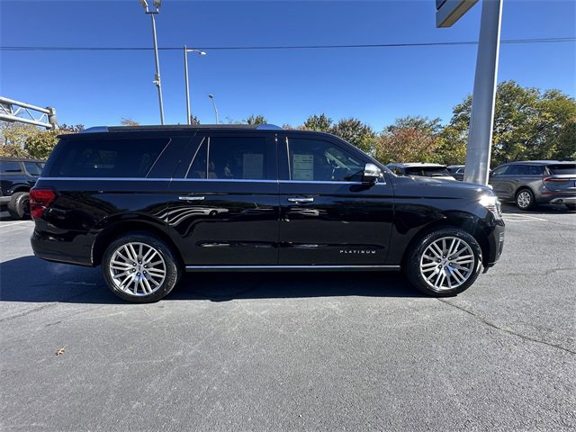 Certified 2022 Ford Expedition Max Platinum image 4