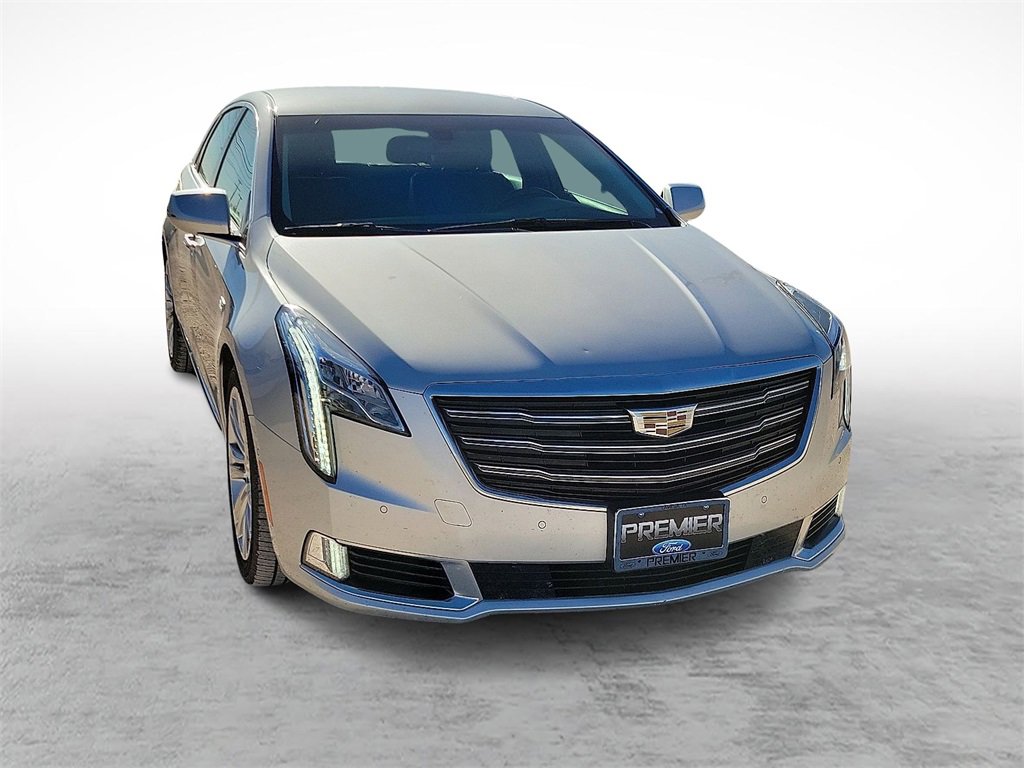 Used 2019 Cadillac XTS Luxury image 2