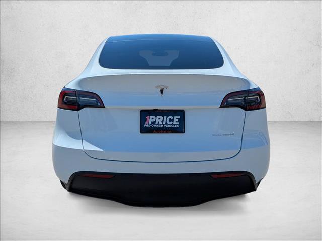Used 2024 Tesla Model Y Long Range AWD/4WD image 7