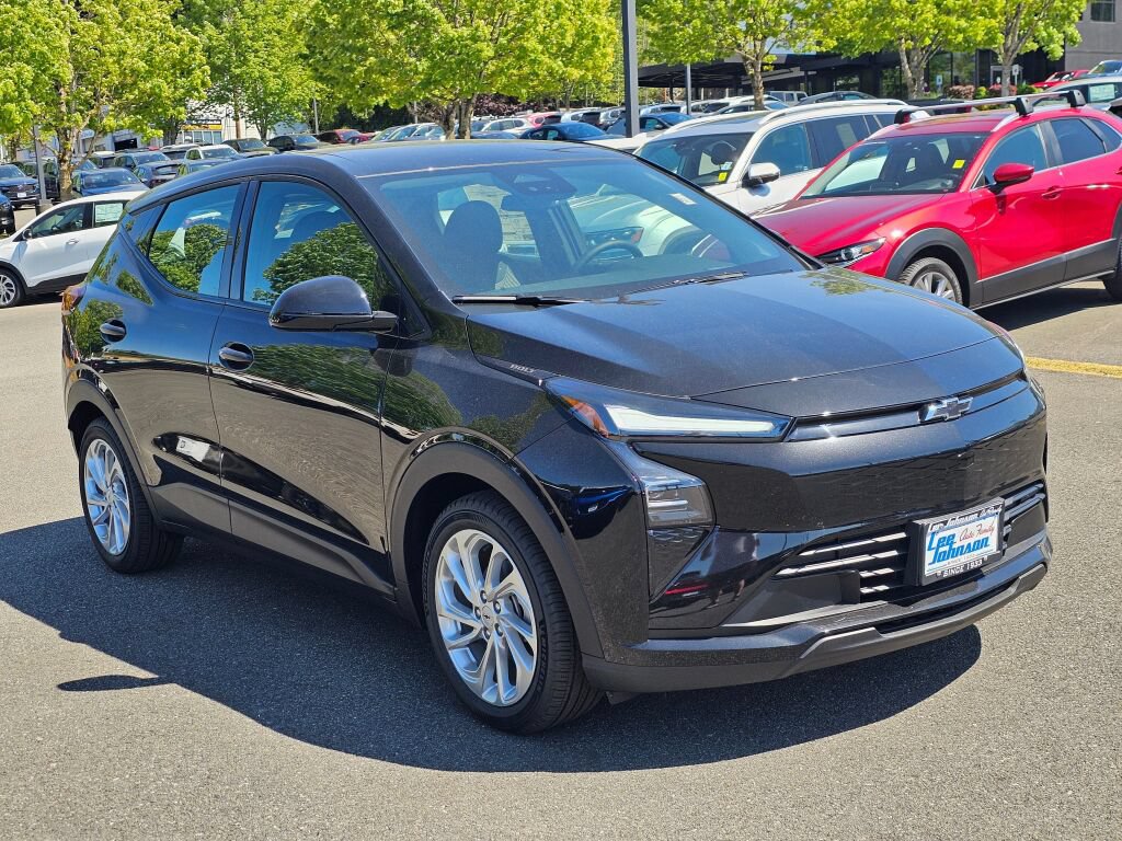 New 2027 Chevrolet Bolt LT w/ Comfort Package FWD image 3