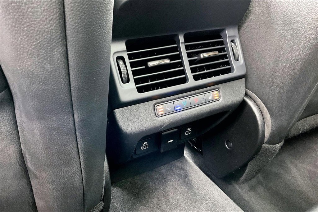 Used 2025 Land Rover Range Rover Evoque Dynamic SE image 10