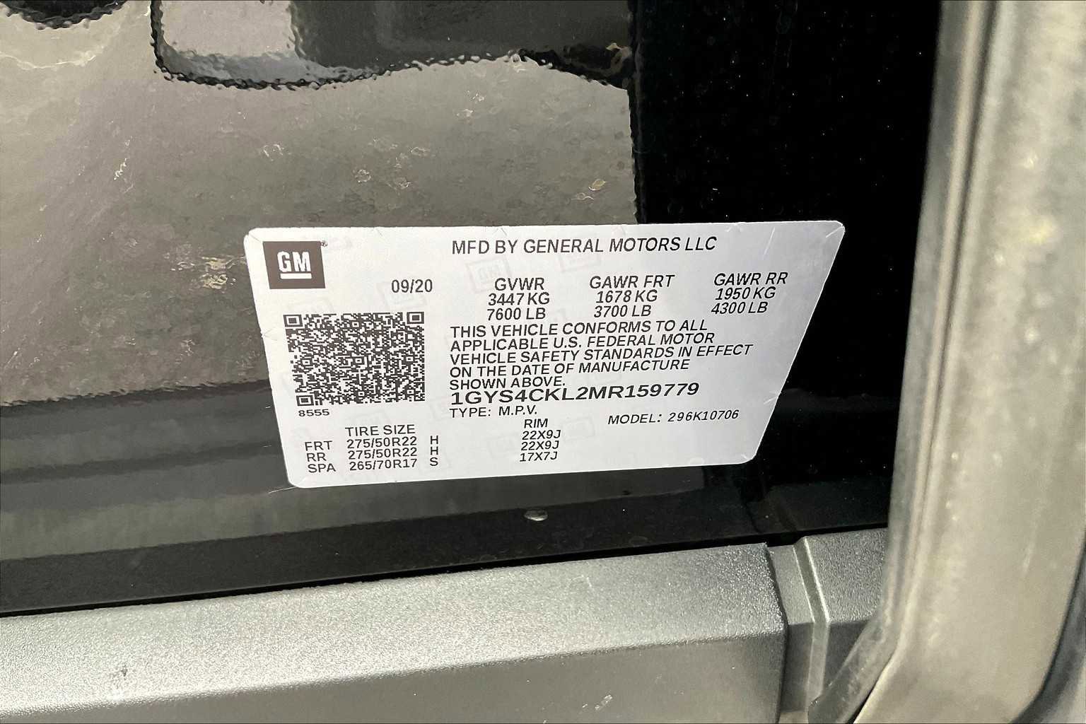 Used 2021 Cadillac Escalade Premium Luxury w/ Driver Assist Tech Package image 30