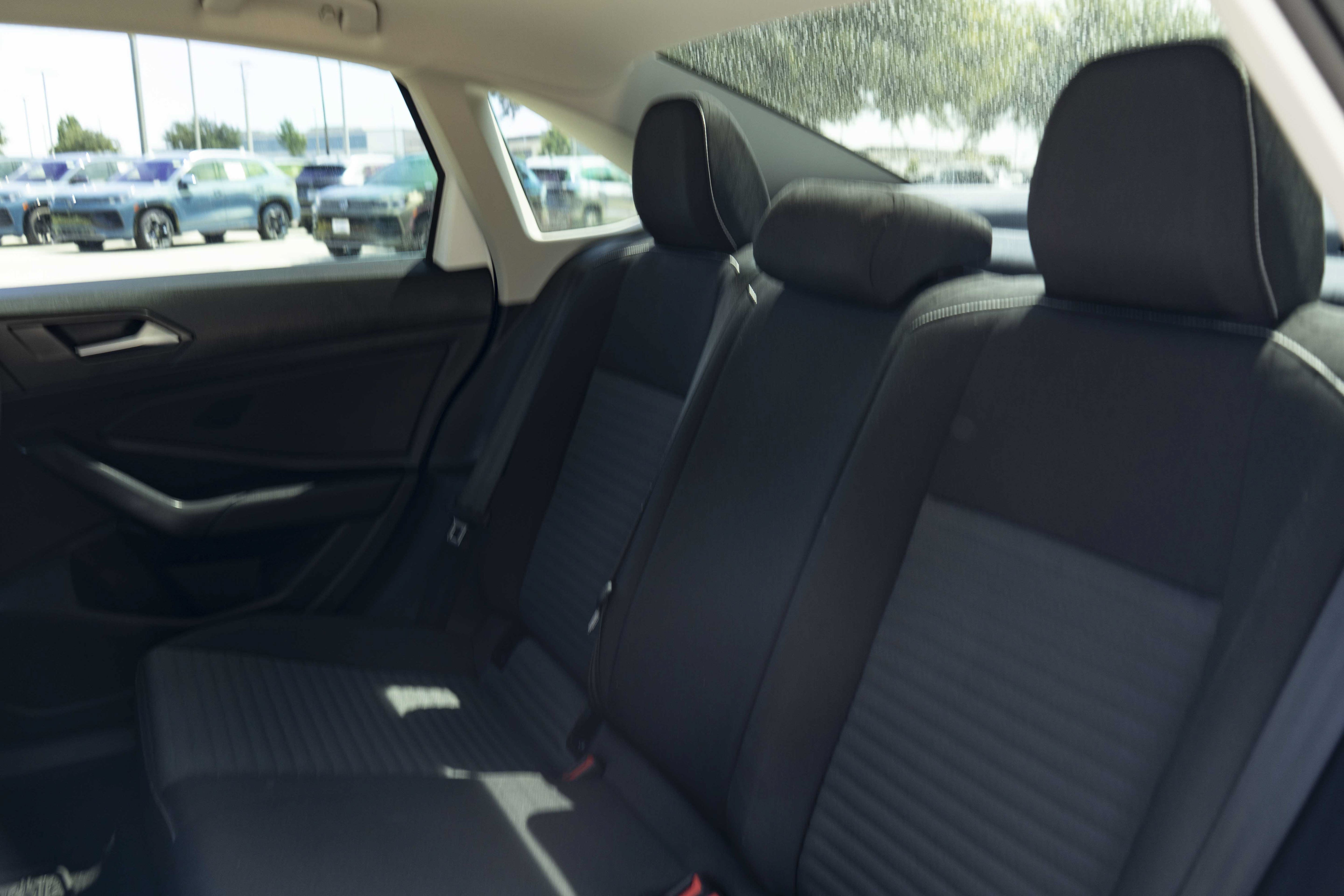 Certified 2025 Volkswagen Jetta S FWD image 17