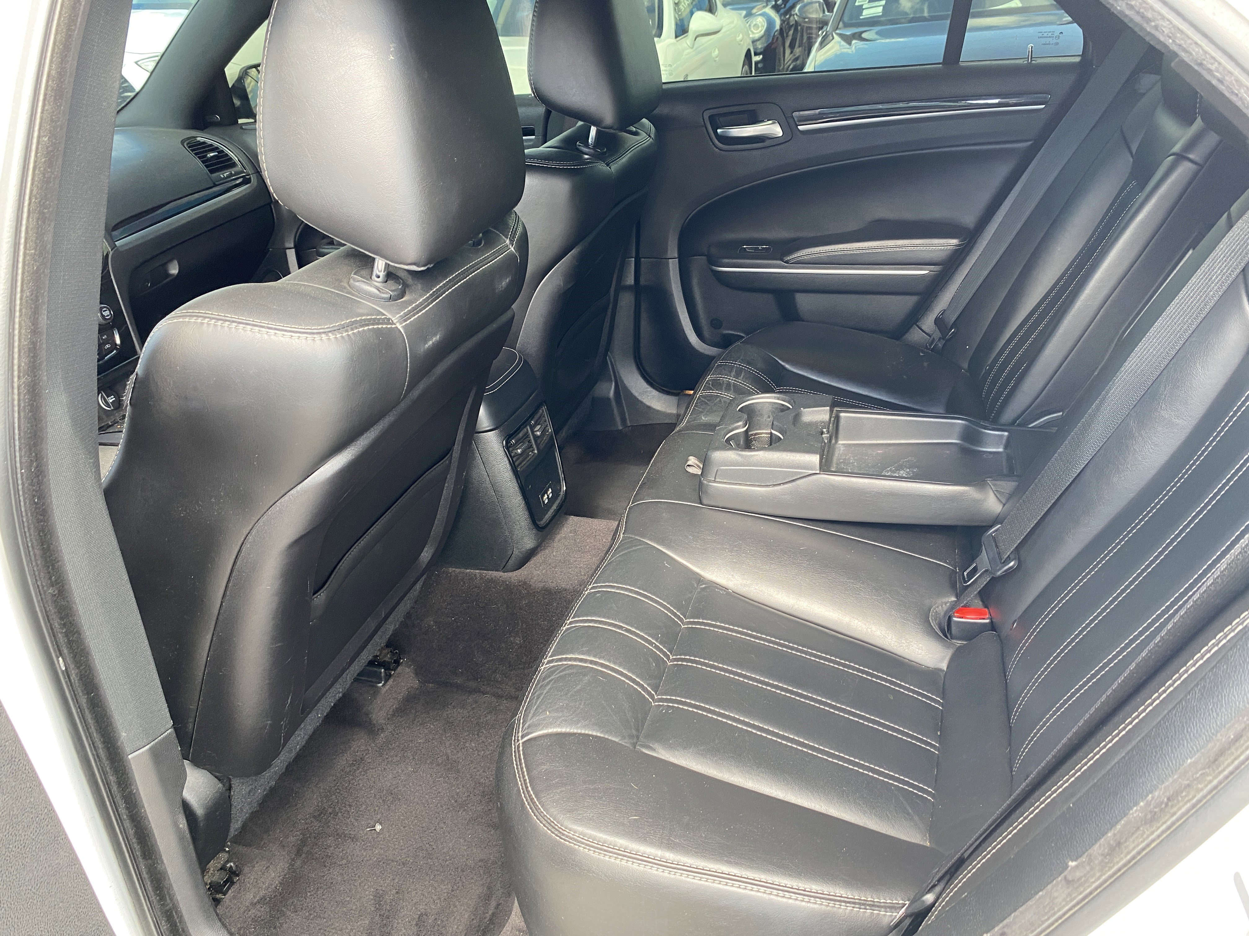 Used 2019 Chrysler 300 S image 17