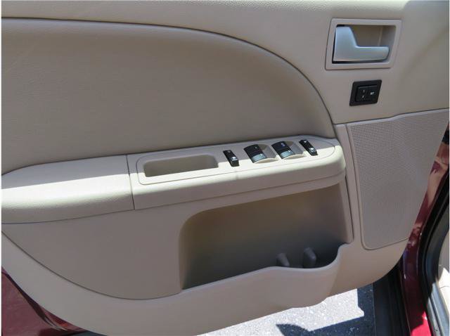 Used 2005 Ford Five Hundred Limited AWD/4WD image 13