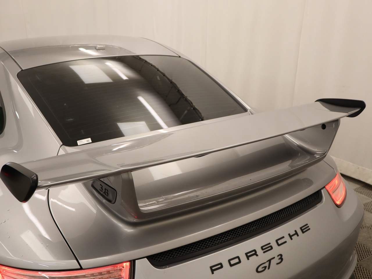 Used 2015 Porsche 911 GT3 RWD image 21
