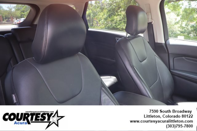 Used 2018 Ford Edge Titanium w/ Technology Package AWD/4WD image 33