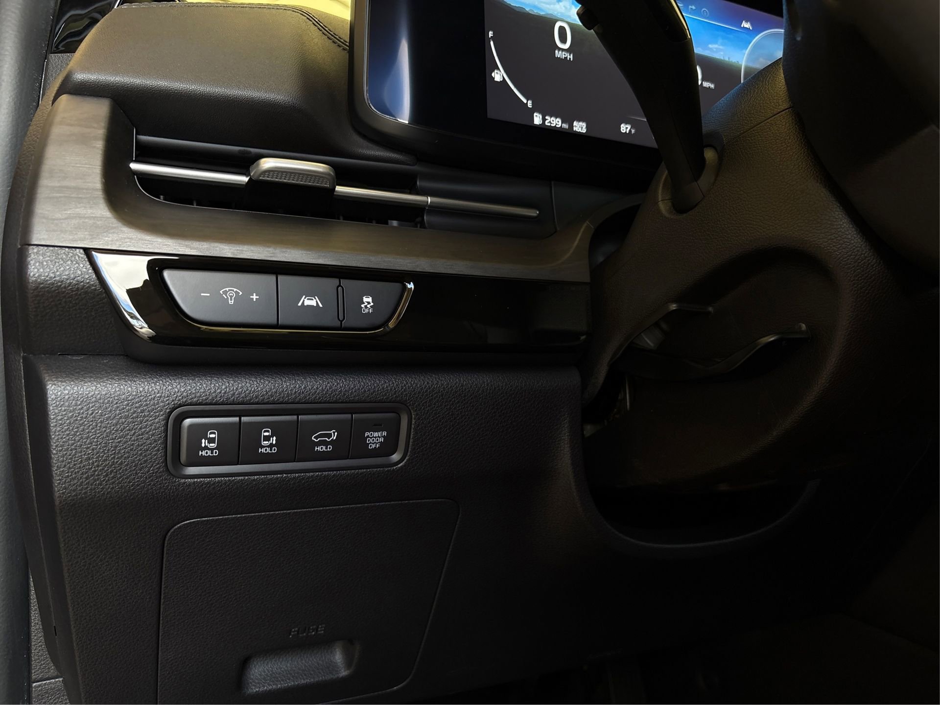 Used 2023 Kia Carnival SX image 20