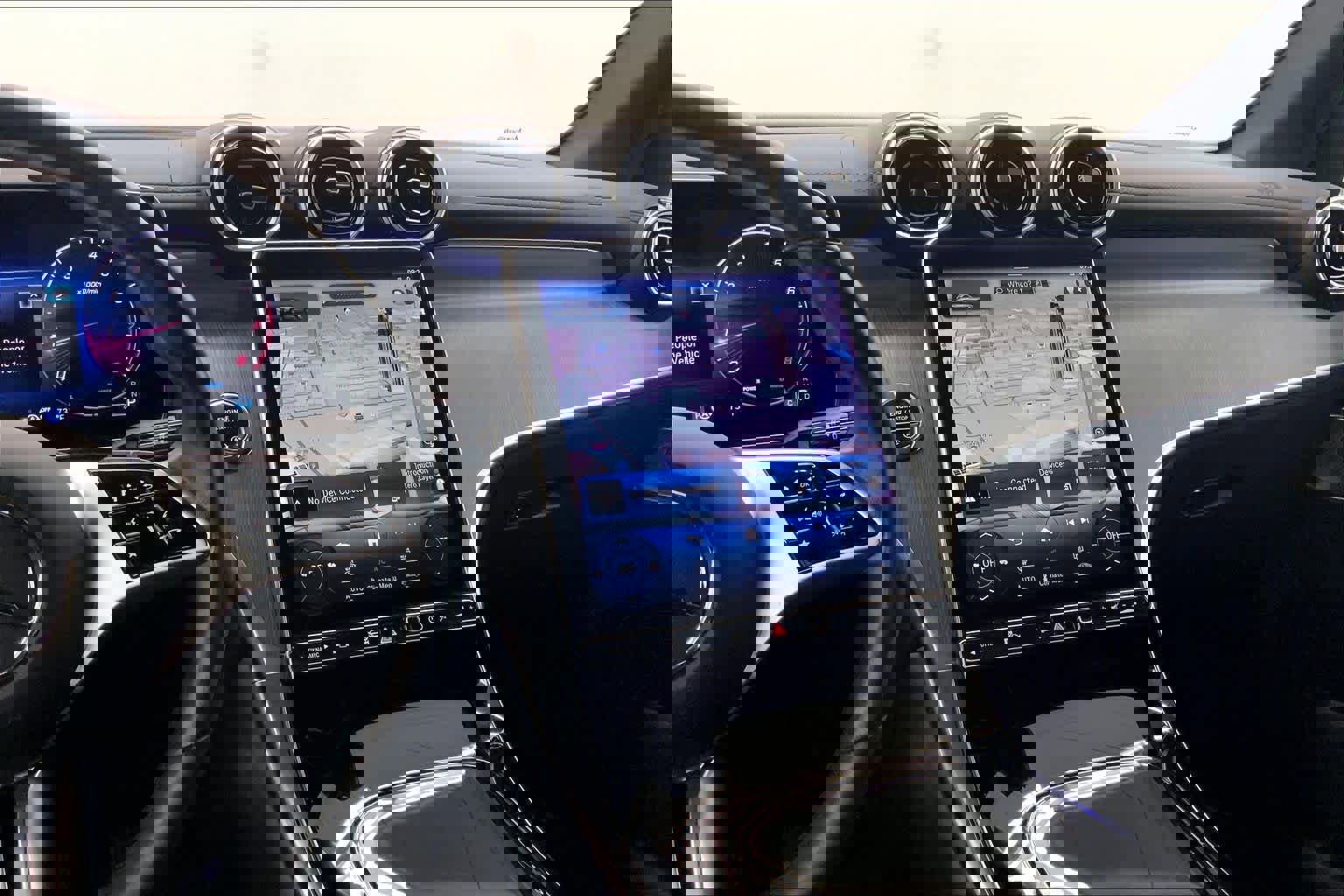 Certified 2023 Mercedes-Benz GLC 300 image 26